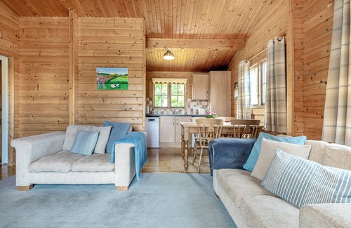 Swadlincote Cottage | 2 bedroom accommodation in Netherseal