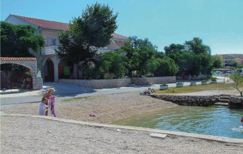Kustici Apartment | 2 Bedroom Lovely Apartment In Kustici