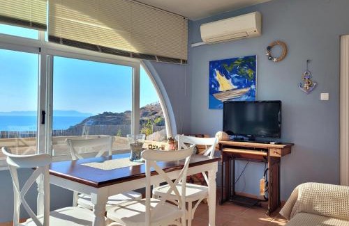 Kini House | 2 Bedrooms Holiday Homes In Kini