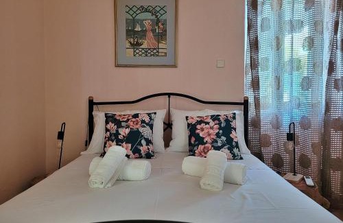 Kini House | 2 Bedrooms Holiday Homes In Kini