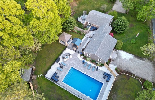 North Eastham House | 2 Homes -10 Min Walk to Beach. NEW 18x36 In Ground Pool-Backyard Gathering Space