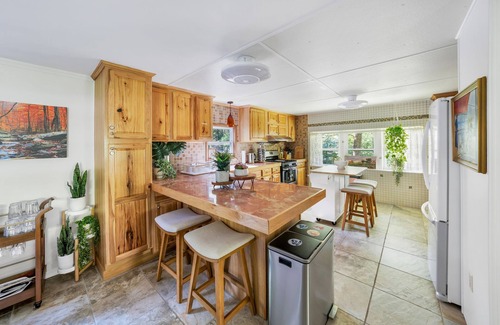 Highland Lake Apartment | 2 Lake Cabins Pool Hottub Game Room 23acs