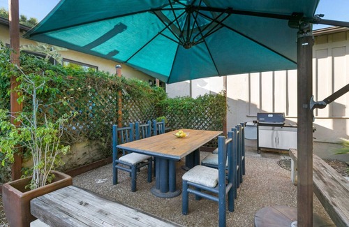 Stockton House | ~2 Miles to NASSCO, Naval Base, Gaslamp - 3/2 AC, WiFi, W&D, Yard, Free Parking
