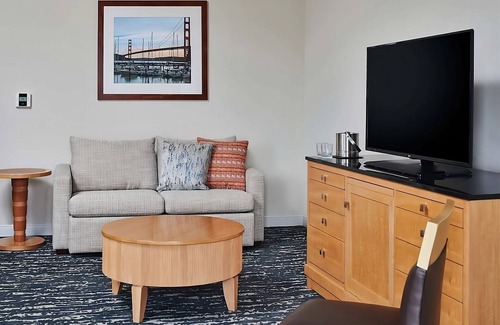 Berkeley Hotel | 2 Units | Golden Gate Getaway near Berkeley Marina | Poolside & Pet Friendly