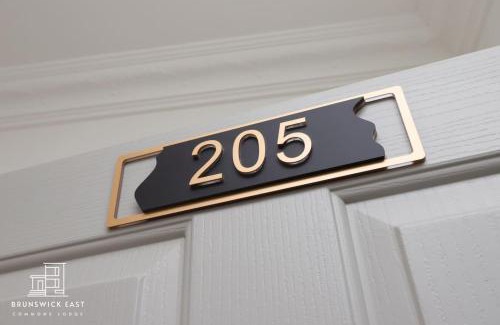 Brunswick East Hotel | 205 Modern King BR with Fast WiFi - Brunswick East