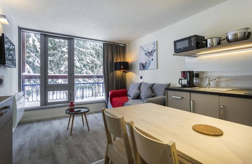Arc-1800 Apartment | 20m from resort center, 1st floor, balcony, tv, 25m², Les Arcs