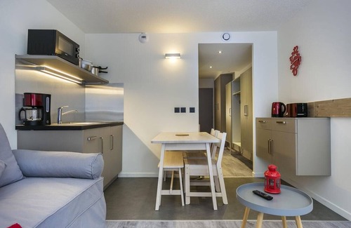 Arc-1800 Apartment | 20m from resort center, 1st floor, balcony, tv, 25m², Les Arcs