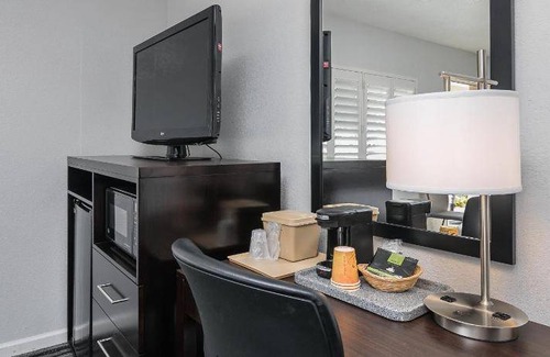 Centennial Hotel | 28 m² Motel ∙ 10 guests