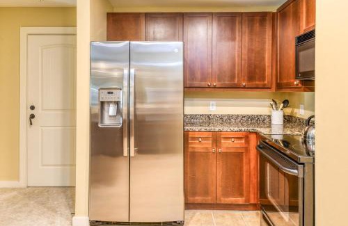 St. Augustine House | 2BR 2 with fenced courtyard patio 4106R2