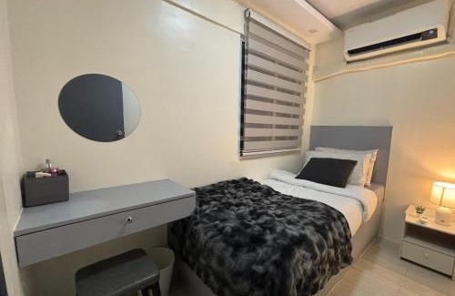 Luzon Apartment | 2BR Bi-Level BGC Skyline 150mbps WiFi