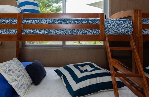 Punta Barco Villa | 3 Bdr ποΈ + 4 bathroom π Private pool ππ Near Beach β±οΈ