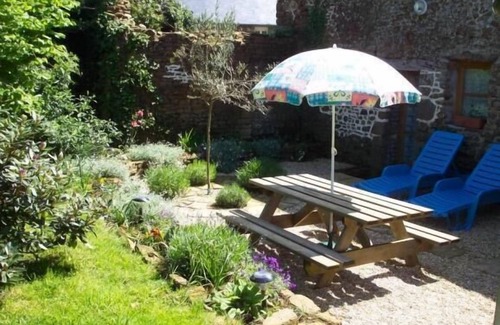 Saint-Simeon Cottage | 3 Bed Cottage - Sleeps 5 - Garden - Parking - Wifi