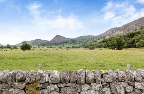 Newtonmore House | 3 Bed in Newtonmore oc-h32416