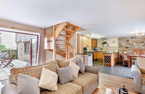 Woolfardisworthy House | 3 Bed in Woolsery LABBA