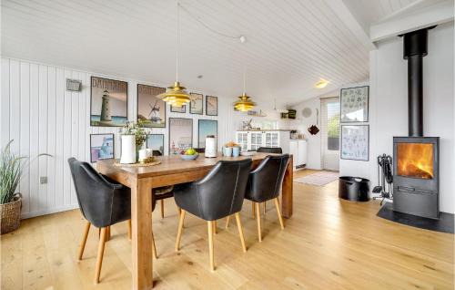 Hvidbjerg Strand House | 3 Bedroom Awesome Home In Børkop