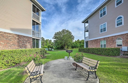 North Myrtle Beach Apartment | 3 Mi to Beach: North Myrtle Beach Condo w/Patio!