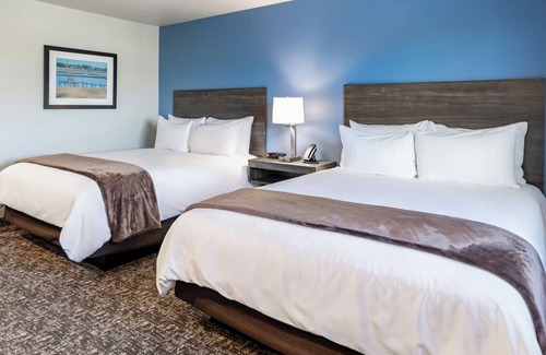Mitchell Hotel | 3 Perfect Rooms with Full Kitchen for Road Trippers Near Interstate in Mitchell