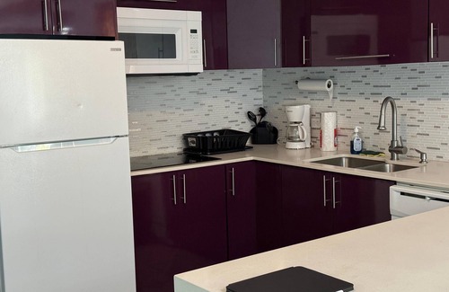 Palmas House | 30 Day Minimum -3BR in Cataño-Gated/Garage Unit3