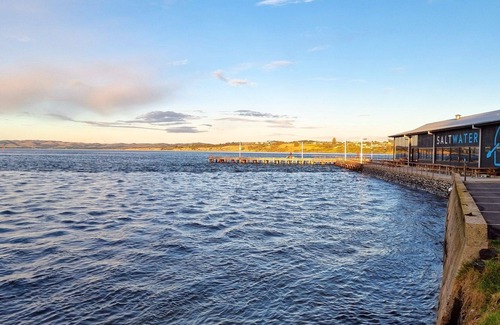 Newhaven Apartment | 4/8-10 Forrest Avenue Newhaven VIC 3925
