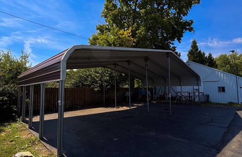 West Newton House | 4 bd 10 min to Downtown W D