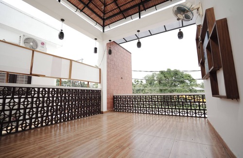 Alappuzha Villa | 4-bedroom villa in charming Alappuzha with AC, WiFi. Relax and unwind.