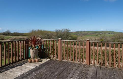 Mullacott House | 4 Meadow View Lodge - 2 Bed-sleeps 4-TJS4MV