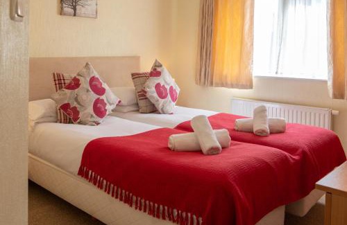 Mullacott House | 4 Meadow View Lodge - 2 Bed-sleeps 4-TJS4MV