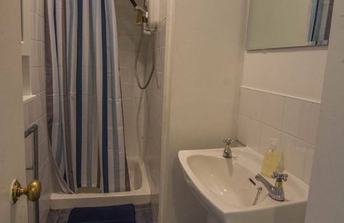 Leith Apartment | 426 - Prince Regent Street Apartment