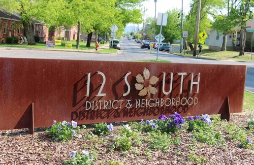 12 South Apartment | 5 Boutique 1BR Suites in 12 South Sleeps 20