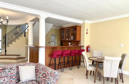 Hout Bay Villa | 6 bedroom Villa Afrique with sea view and private pool
