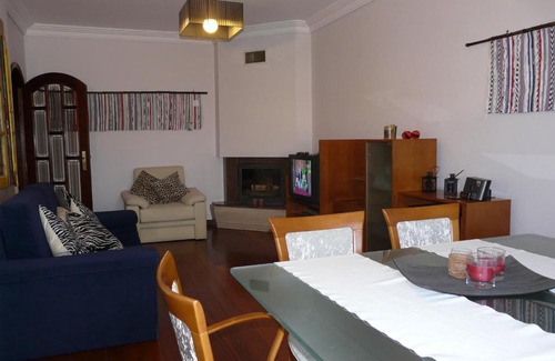 Aveiro Apartment | 6Pax Photo FLAT
