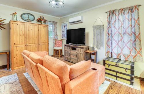 Harbinger Apartment | 7 Mi to Kitty Hawk Pier and Beach Studio with Patio!