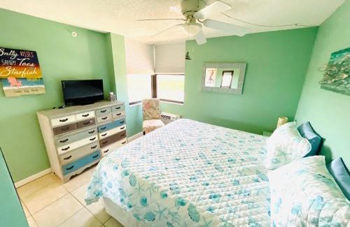 Fort Myers Beach Apartment | #808 Gulf View at Lovers Key Beach Club