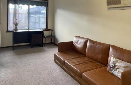 Bundoora House | a 别墅大床间毗邻公园和公交车站