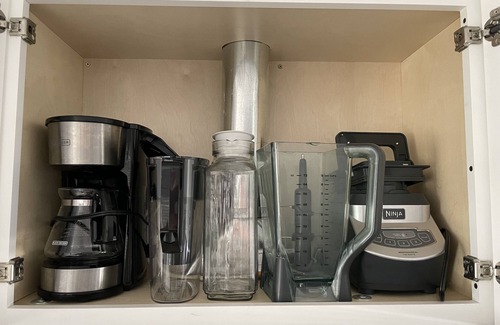 North Central Westminster Apartment | A Beautiful Detached Carriage House only 30 minutes to Denver or Boulder.