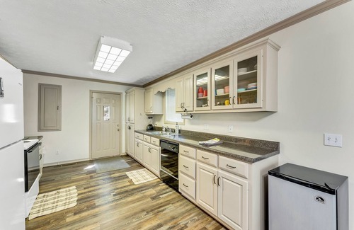 Trimble House | A Frame of Mind: 3 BR, 2 BA House in Cullman, Sleeps 10