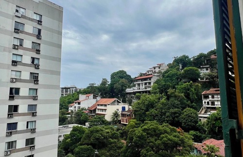 Laranjeiras House | A suíte in fabulous Laranjeiras Rio de Janeiro with WiFi
