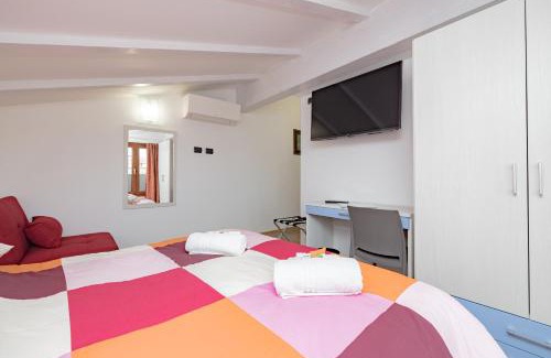 Cesate Apartment | A10 Arcobaleno ACCOGLIENTE MONOLOCALE Rho-Fiera -Laghi & MXP