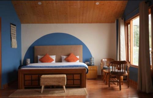 Naldehra Bed & Breakfast | Aagaman- Your Mountain Home