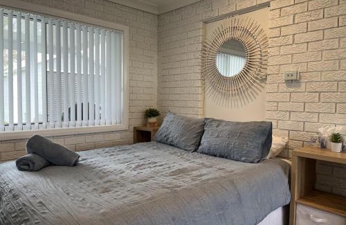 Greenwell Point House | ADEL86 - Twin Rivers