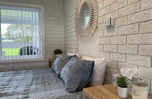Greenwell Point House | ADEL86 - Twin Rivers