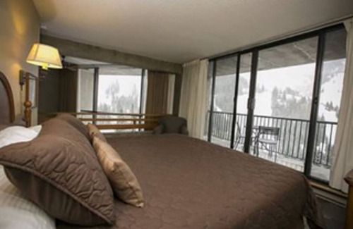 Salt Lake Mountain Resorts Cabin | Adjoining Snowbird Cozy Ski Condos - Iron Blosam Lodge Jan 10-16 2026