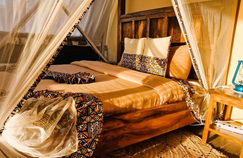 Manyara Cabin | Africa Safari Rift Valley