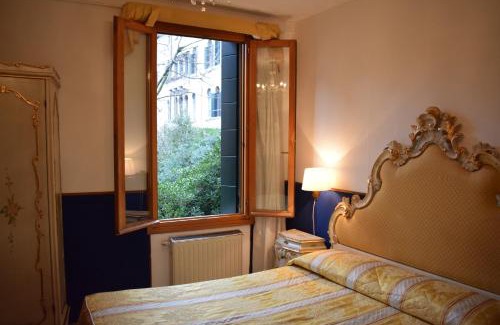 Santa Croce Hotel | Albergo Basilea