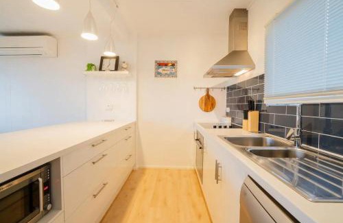 Aldinga Beach House | Aldinga Beach Break - C21 SouthCoast Holidays