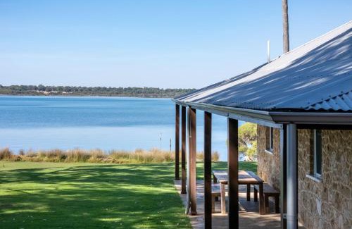 Dawesville House | Allandale I Private Properties