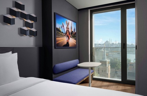 Galata Hotel | Aloft Istanbul Karakoy