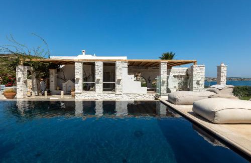 Paros Villa | Amalgam Homes Paros Beachfront Villa