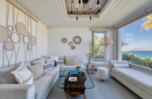 Paros Villa | Amalgam Homes Paros Beachfront Villa