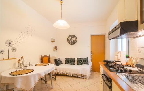 Jesenice Apartment | Amazing Apartment In Jesenice With Wifi